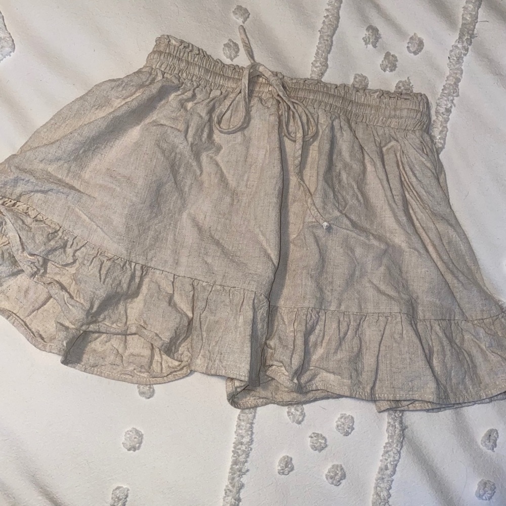 Princess Polly tan mini skirt!